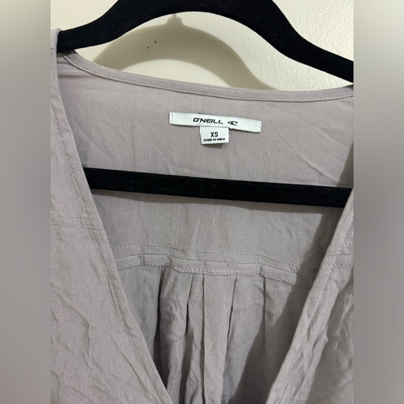 O’Neill Women’s Gray Wrap Long Sleeve Blouse Size XS 
XS - Picture 3 of 10